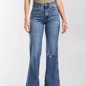SOLD Wrangler Wanderer High Rise Flare Jean